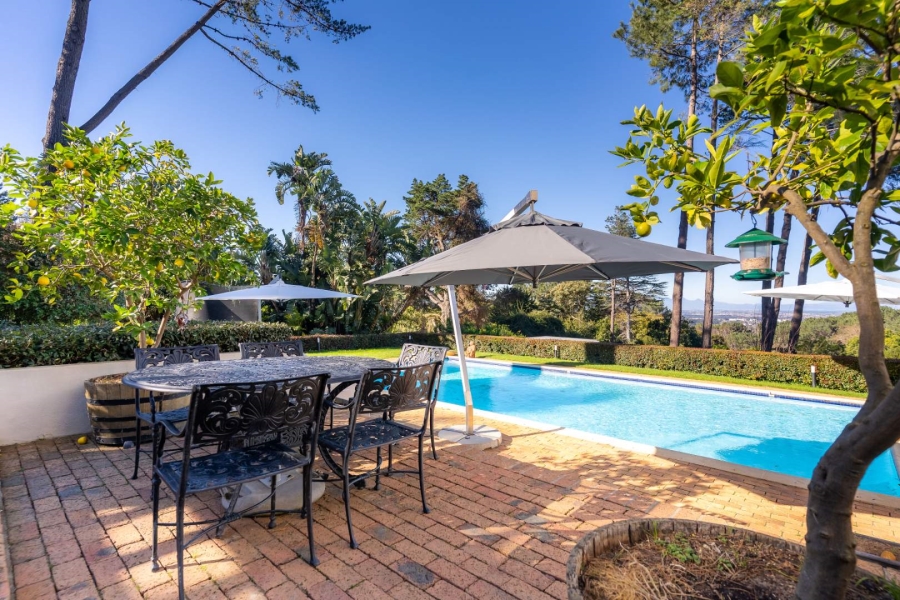 4 Bedroom Property for Sale in Constantia Western Cape